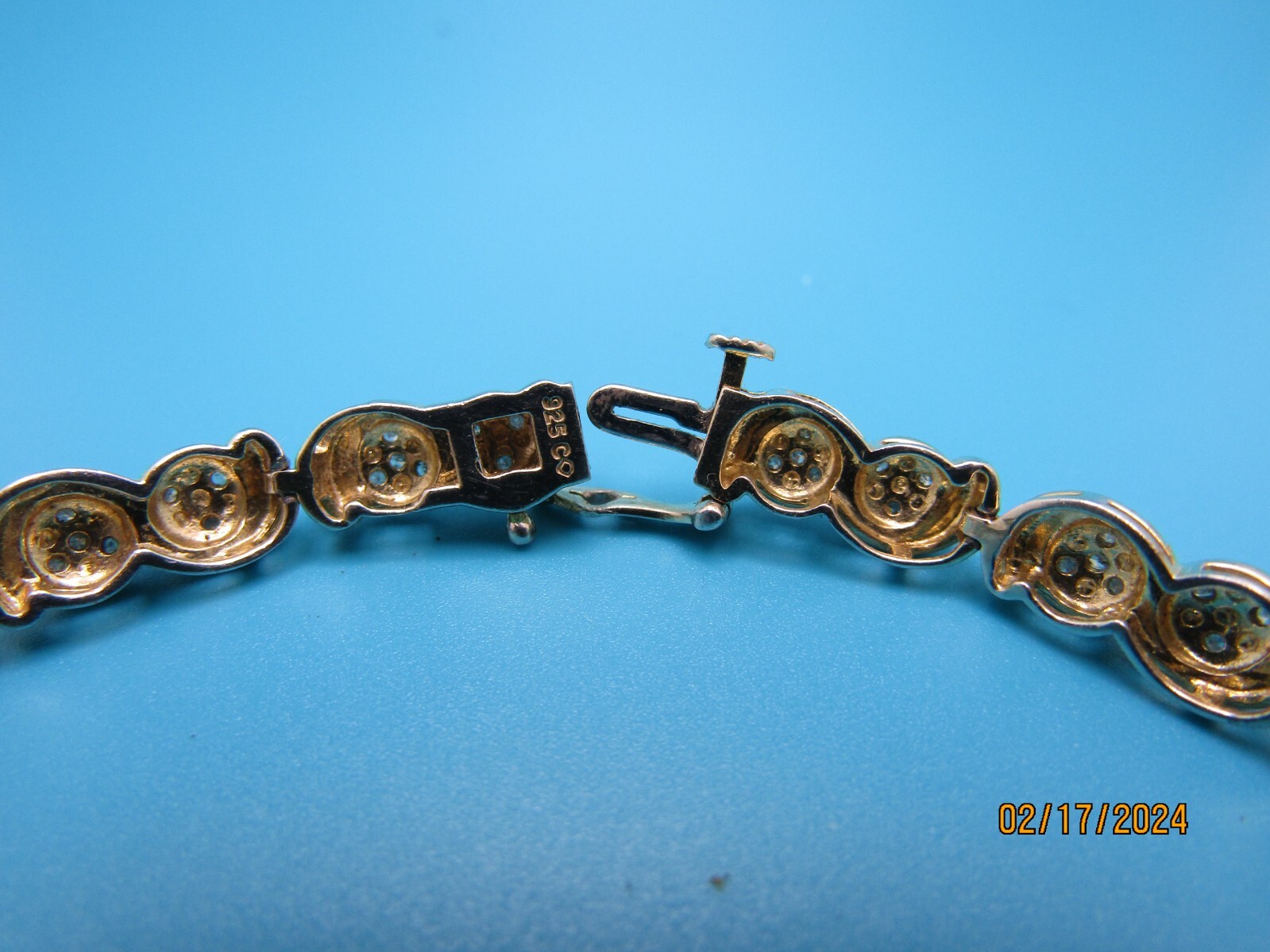 Stunning Sterling Silver Gold Tone Tennis Bracelet 7.5 CZ Stones. #080 gallery
