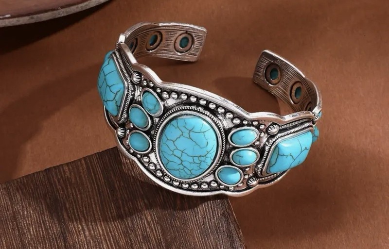 Turquoise Cuff Bracelet Western Boho Silvertone Jewelry gallery