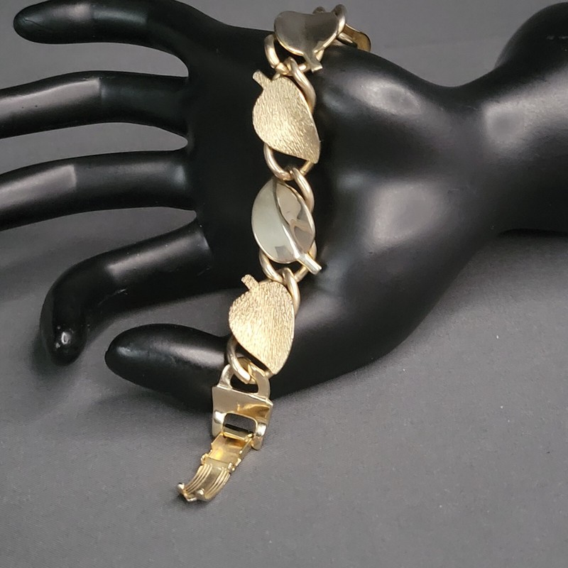 Half Brushed Gold Tone Leaf Shape Charm Chain Fashion Bracelet Foldover 6 in gallery