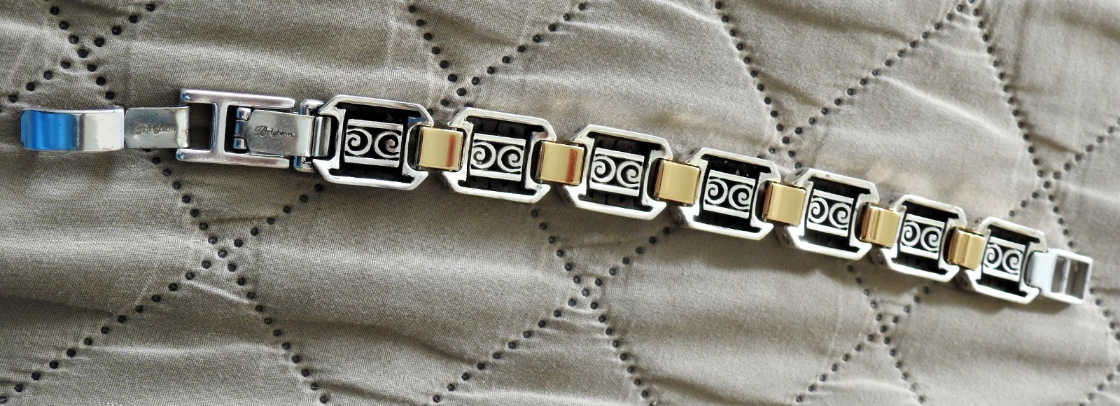Brighton Spin Master Link Bracelet Silver Gold Tone Scroll Pattern Heavy 8" gallery