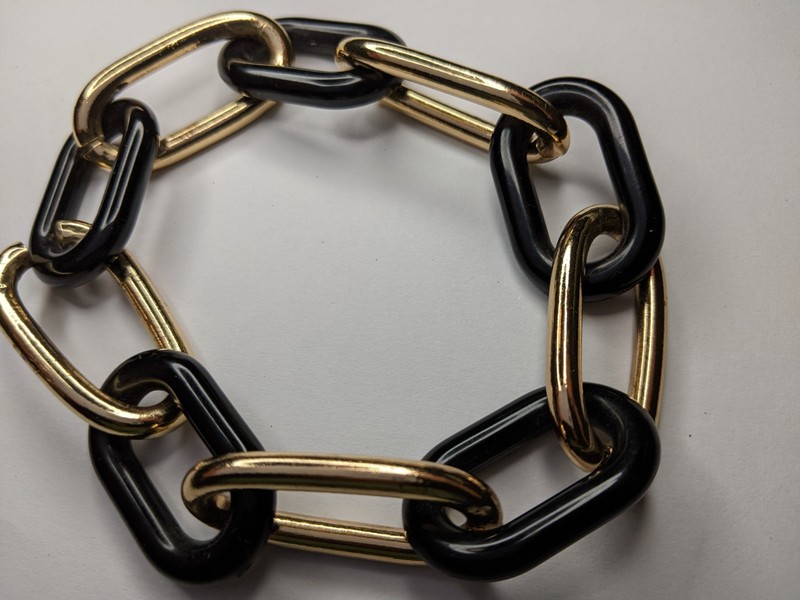 Fashion Costume Jewelry Chain Black and Gold With Extra Adjust Chain Link gallery