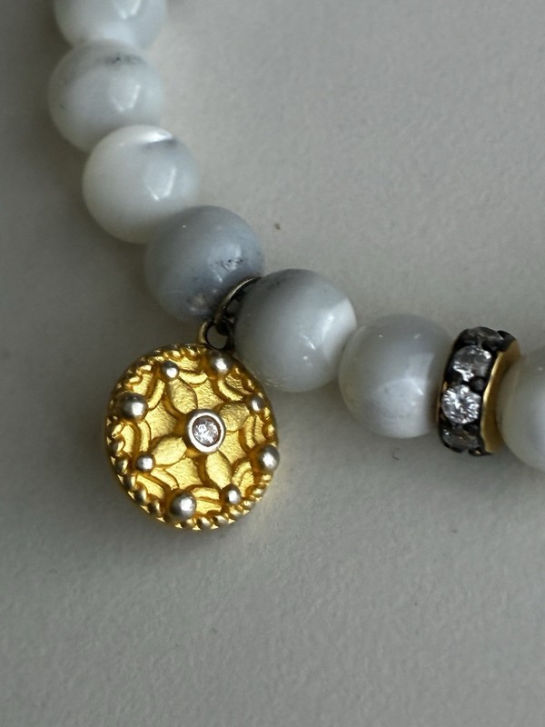 Freida Rothman White Round Beaded Stretch Bracelet LIVE pendant Retail $195 gallery