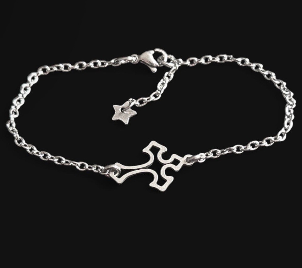 handcrafted stainless steel cross chain bracelet (17cm length) gallery