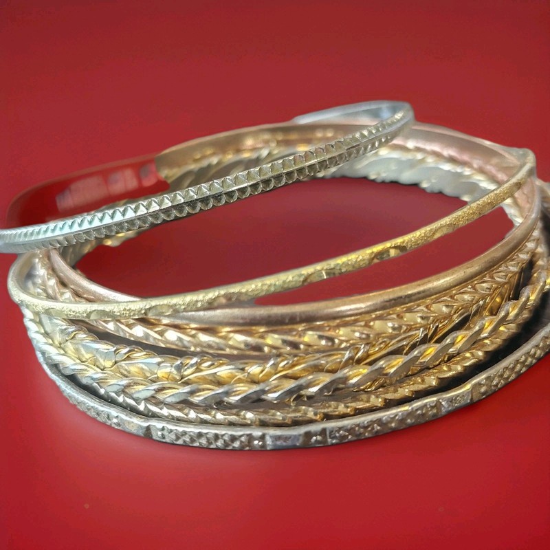 Stackable Mixed Metal Textured Bangle Bracelet Set Gold & Silver Tone Round gallery