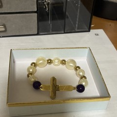 Beaded Stretch Bracelet with Gold Tone Cross Dangle Charm, White & Purple