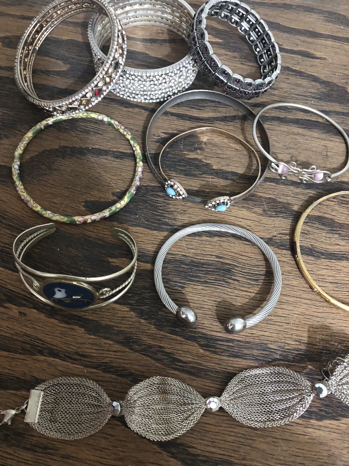 LOT OF 11 MIXED BRACELETS PLEASE SEE PICTURES & READ DESCRIPTION gallery