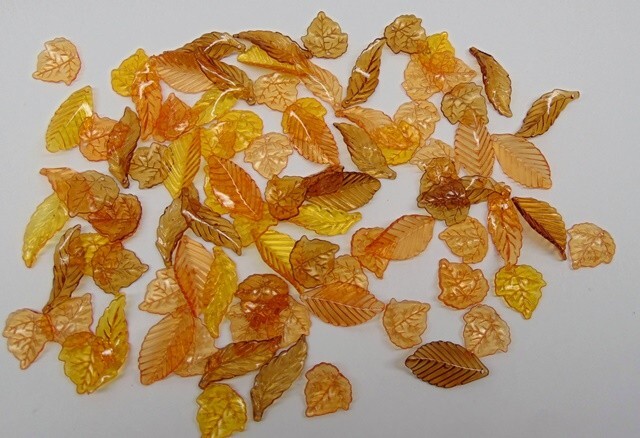 80 Transparent Acrylic Leaves Fall Autumn Leaf Colors~1" to 1-1/2" long Charms