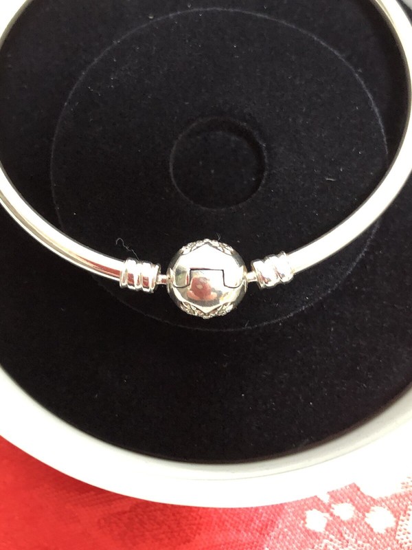Authentic PANDORA HEART OF WINTER 7.5" Bangle "You Melt My Heart" &Porcelain Box gallery