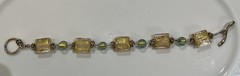 Murano Glass Womens Bracelet Gold Tone Gold/Green Beaded 7.5″ Art To Wear