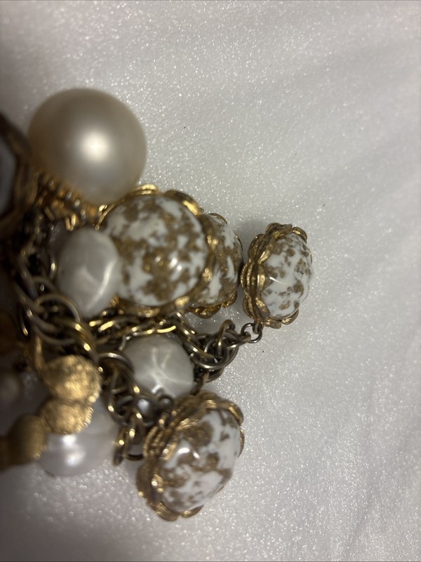 Faux Pearl Marbled Gold Bracelet Retro Mcm Beads Gold Tone Chunky Clasp (o5 gallery