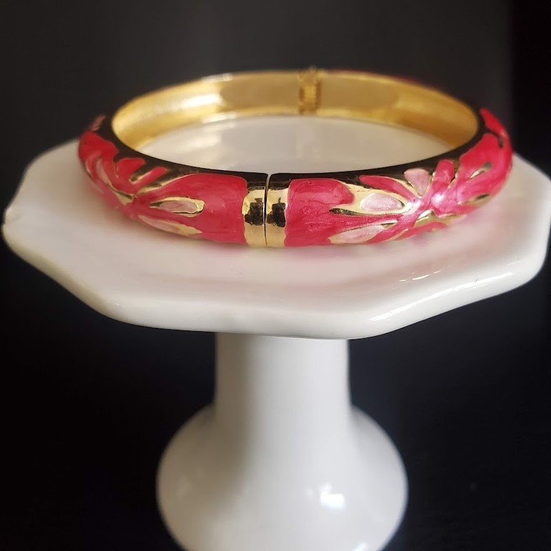 Vintage Pink and Red Enamel Gold Tone Hinged Bangle Bracelet Floral Abstract gallery