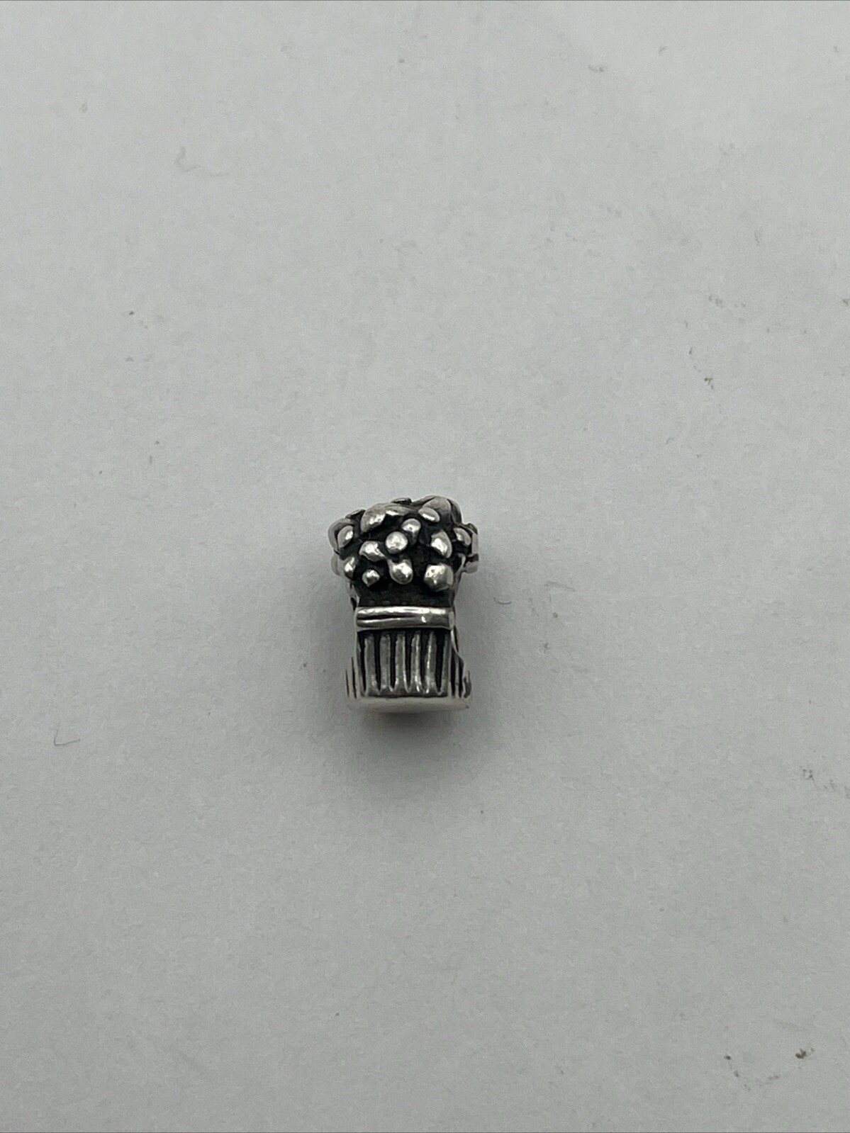 Authentic 925 ALE & 14K Pandora Love Flower Bouquet Charm gallery