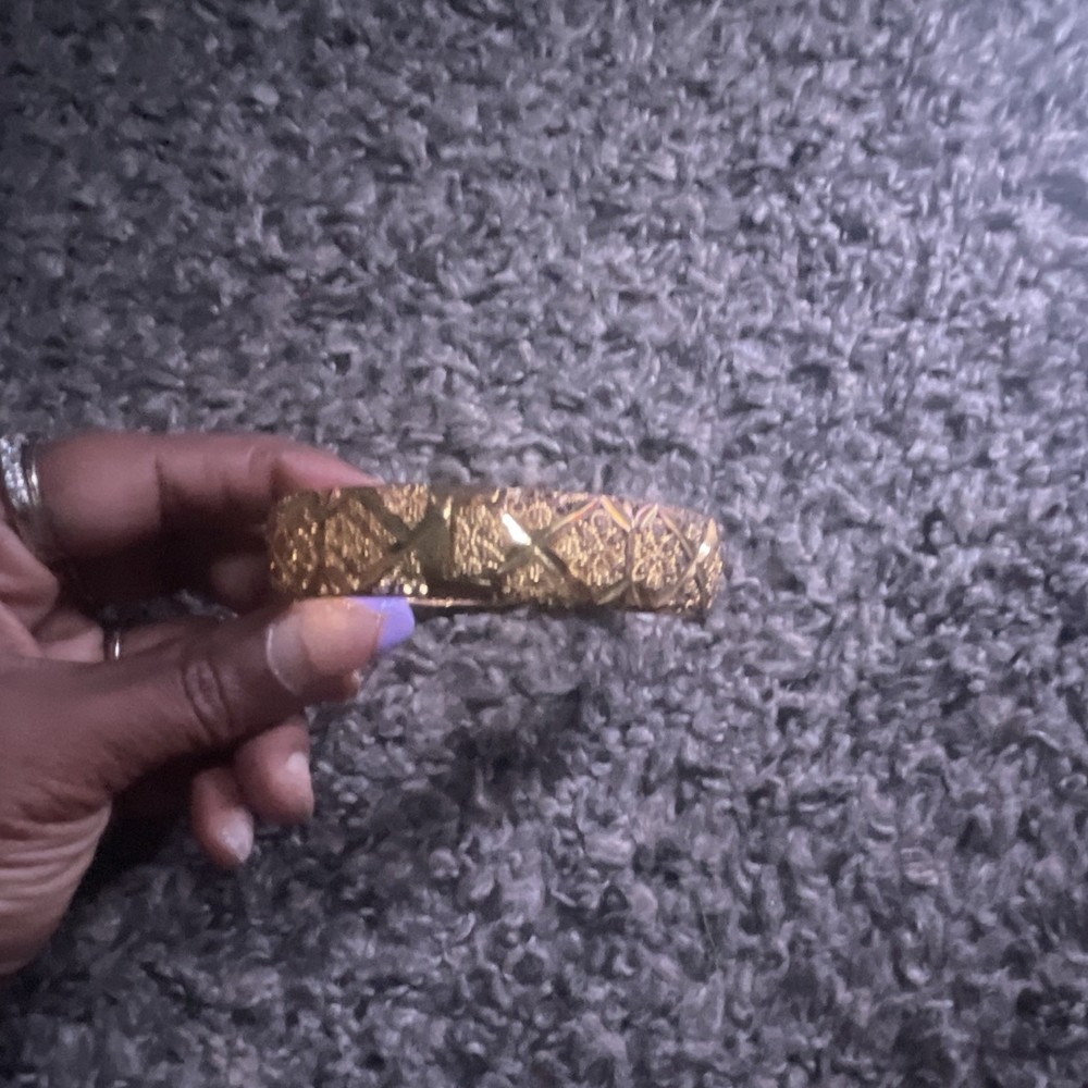 Gold Tone Textured Pattern Metal Bangle Bracelet - No Main or Secondary Stone