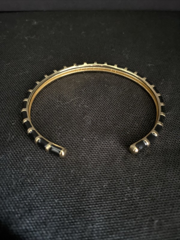 Bracelet Alexa Rae/Melania Clara Black & Goldtone w/Pouch for Storage gallery