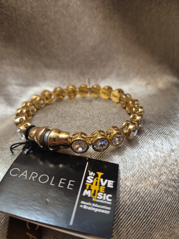 Carolee Chunky Bezel Set Rhinestone Gold Tone Magnetic Clasp Bracelet gallery