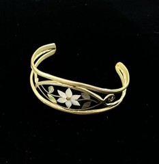 Vintage 1970s Alpaca Silver Mother Of Pearl Floral Cuff Bracelet Marked