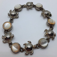 Sea Turtle Closed Bracelet