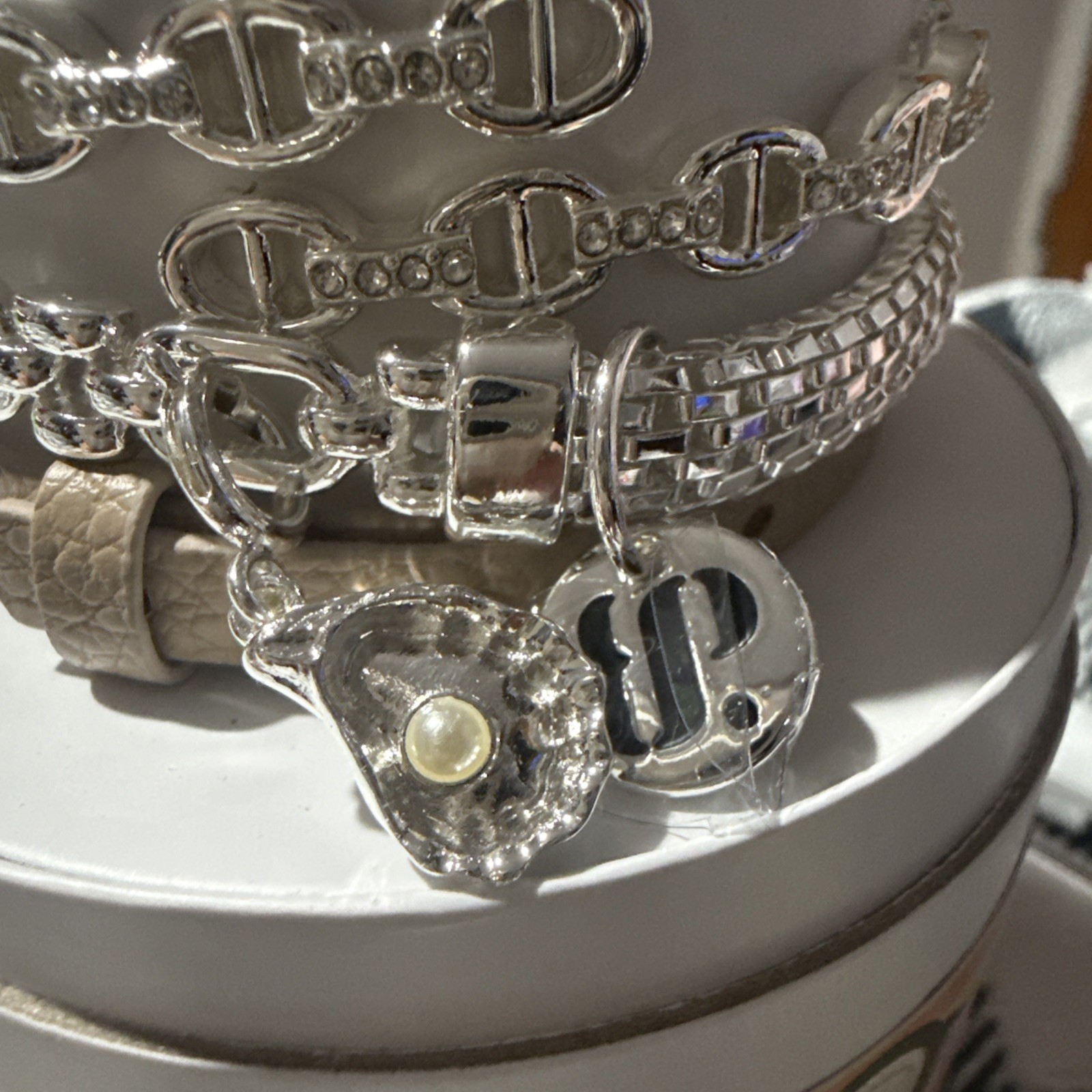 Bomb Party Summer 26 Stack - ST15043 Lustre Of The Deep - Seashell Pearl Charm gallery