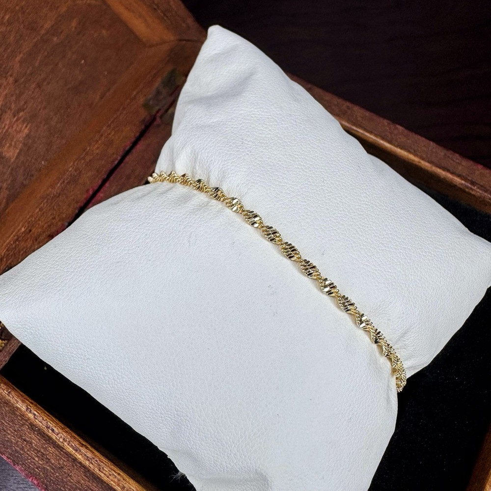 2mm Twisted Singapore Bracelet 7 Inch Rich Gold Tone Unisex Minimalist Chain