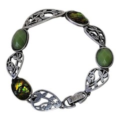 Beautiful Bracelet Silver Tone Green Faceted Cabochons 7 1/2 x 5/8 Clasp Vintage