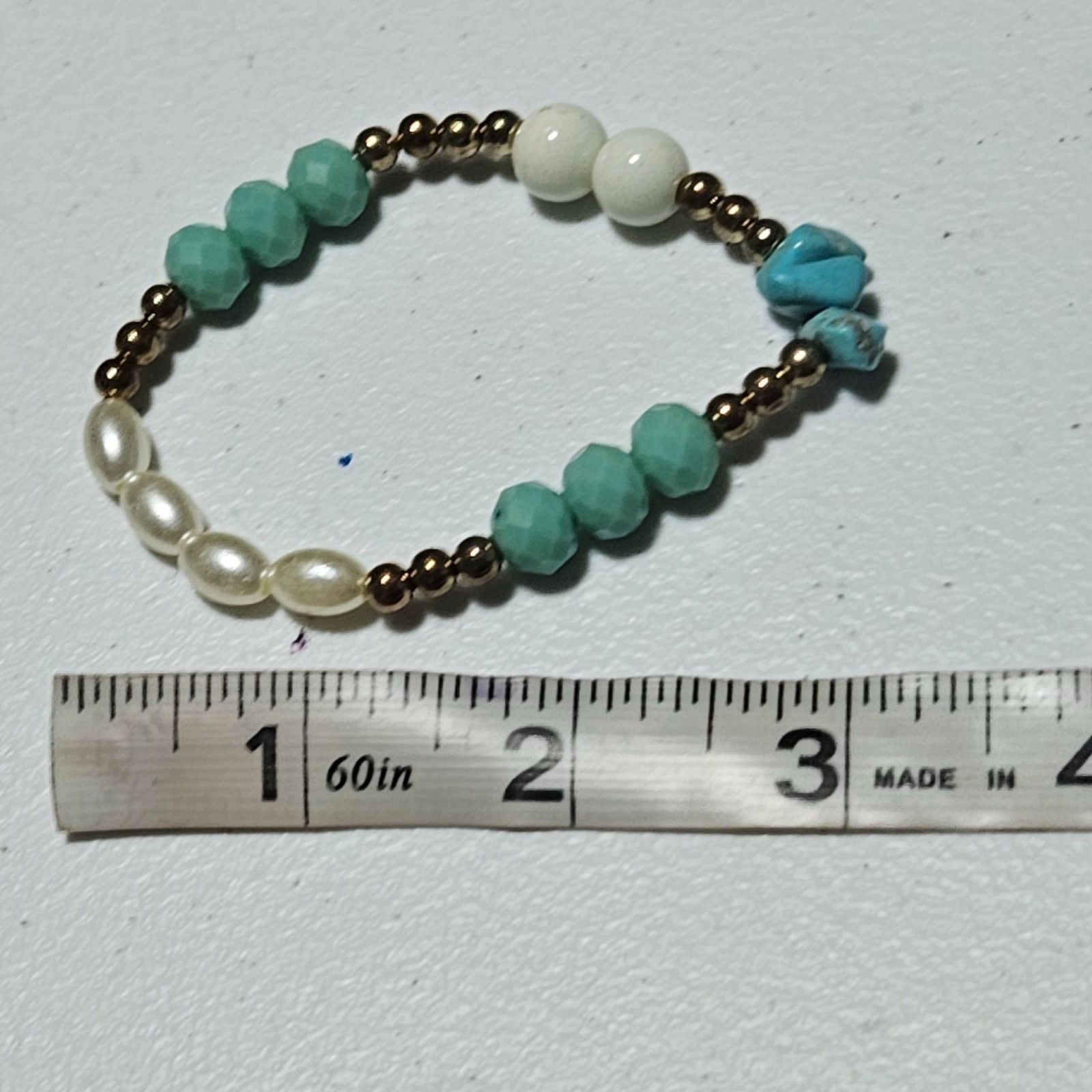 Southwest Turquoise Beaded Bracelet Stretch Gold Tone White Beads Jewelry Women gallery