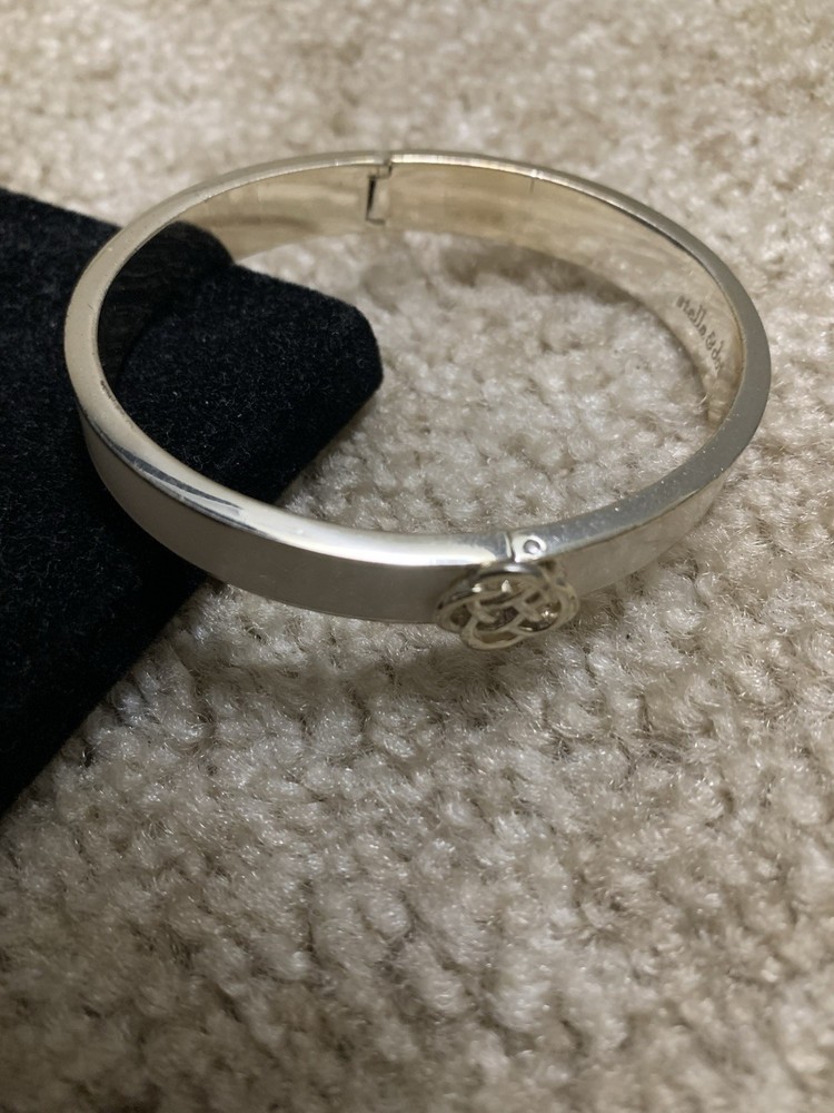 Stella & Dot White Push Lock Bracelet