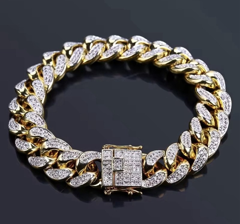 Iced Out Cuban Chain Link Bracelet 7in gold color Unisex gallery
