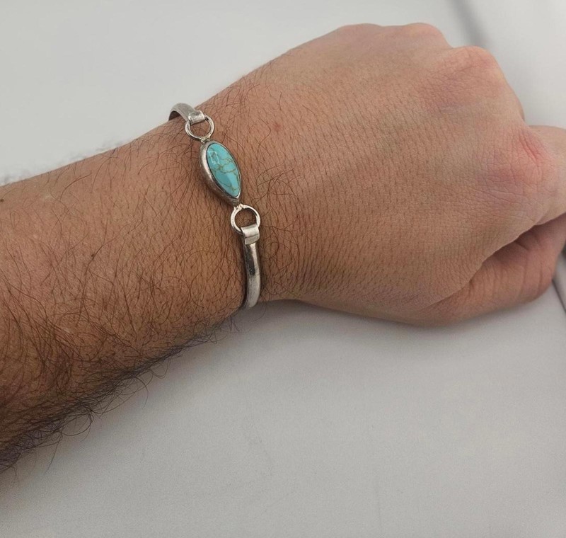 Beautiful Sterling Silver and Turquoise Hook and Eye Bangle gallery
