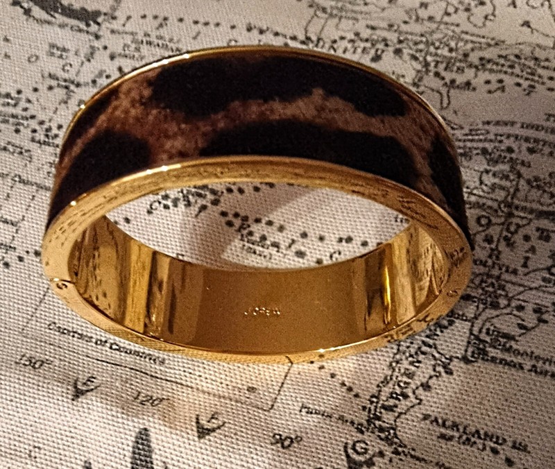J.Crew Classic Signed Faux Tortoise & Gold Hinge & Snap Closure Bangle Bracelet gallery