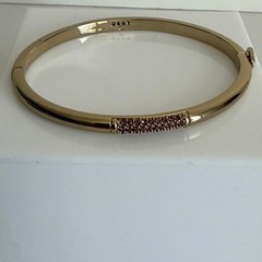 DKNY Gold Tone Oval Hinged Bangle Bracelet Pink Crystal Stackable Modern