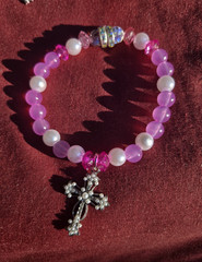 UV Changing Pink & White Beaded Stretch Bracelet Silver Cross Dangle Charm