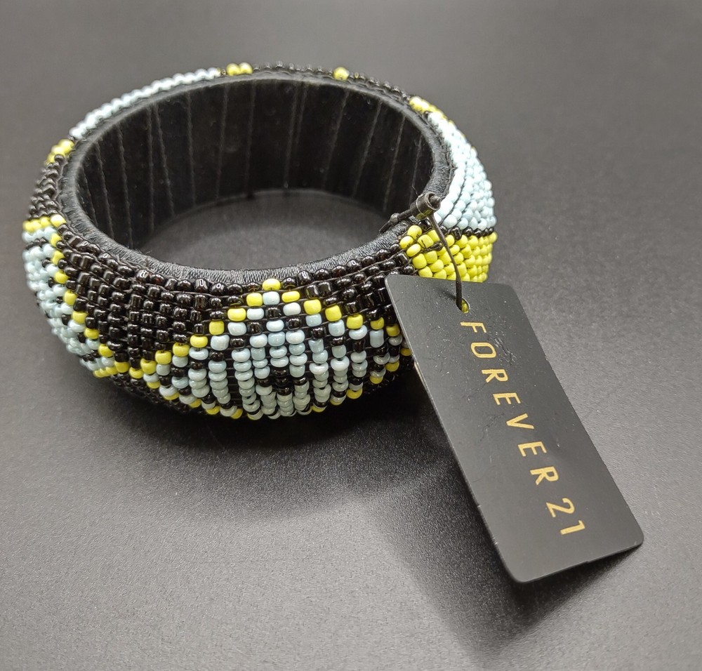 FOREVER 21 BEADED BRACELET Black Blue Yellow One Size Indian Design