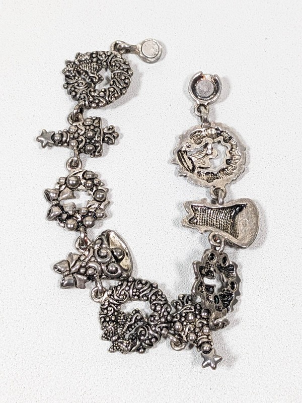 Christmas Tree Wreath Bell Silver Tone Chain Magnetic Clasp Bracelet 7 inch gallery