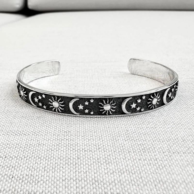 Handcrafted 925 Sterling Silver Celtic Crescent Moon Sun Bracelet gallery