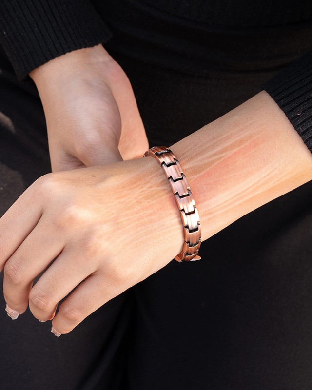 EllipseMAX Magnetic Copper Bracelet for Women gallery