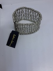 Cookie Lee Silver Tone Genuine Crystal Stretch Bracelet. new with tag $38