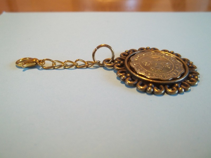 HONG KONG COIN - LIMITED EDITION - BRONZE CASED PENDANT / CHARM - 1975 to 1991 gallery
