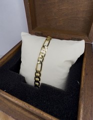 7mm Figaro Bracelet 8 In 18K Rich Gold Plated Bold Classic Unisex Chain