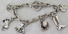 RARE! DANON ROLO LINKED CHAIN 6 LUCKY CHARMS HORSE /MENORAH CHUNKY BRACELET 8.25