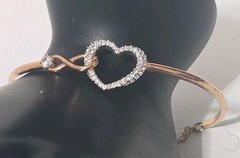 Swavorski Hyperbola Infinity Heart Crystal Rose Gold Plated 8 Inch Bracelet