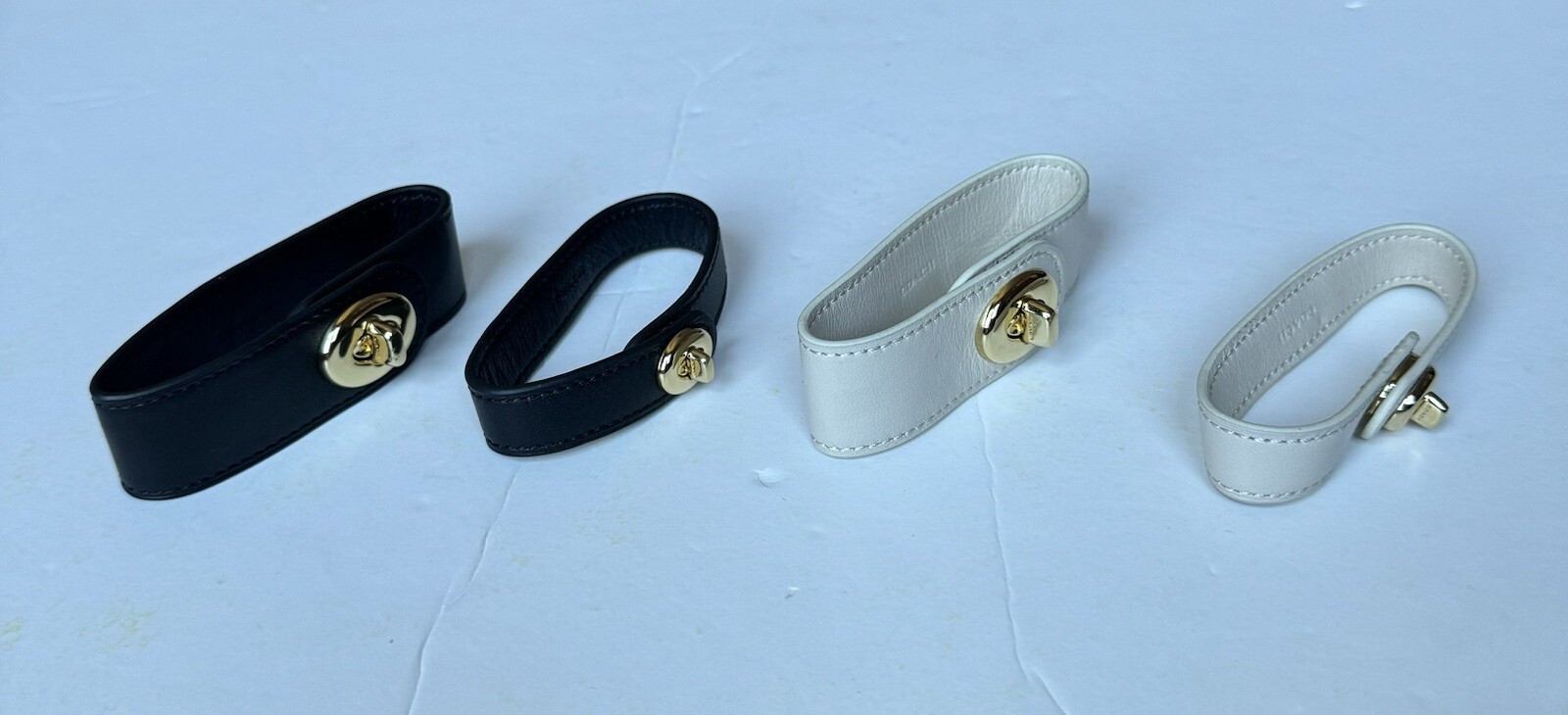 NWOT Coach Signature Wrap Turnlock Leather Gold Plated bracelet gallery
