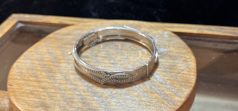 Vintage Whiting & Davis Co Signed Bangle Bracelet Silver Tone 6 1/4" gallery