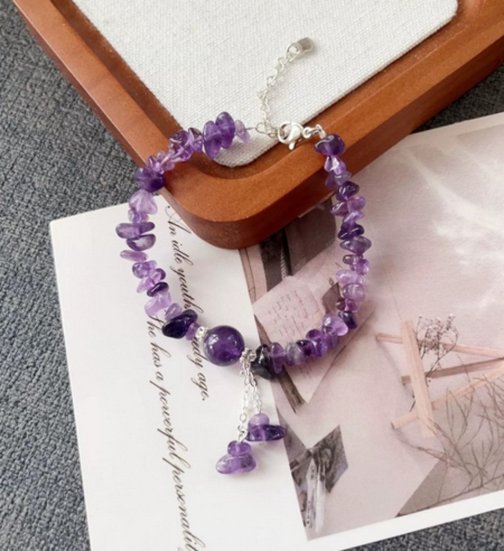 Small New Natural 5-8mm Irregular Amethyst Gemtone Hook dangle Bracelet 7.5in gallery