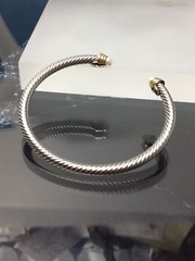 DESIGNER INSPIRED BANGLE SILVER FINISH GOLD CRYSTAL TIPS CLASSIC CUFF BRACELET