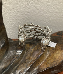 Kendra Scott Shea Vintage Silver White Pearl Statement Cuff S/M Bracelet NWT