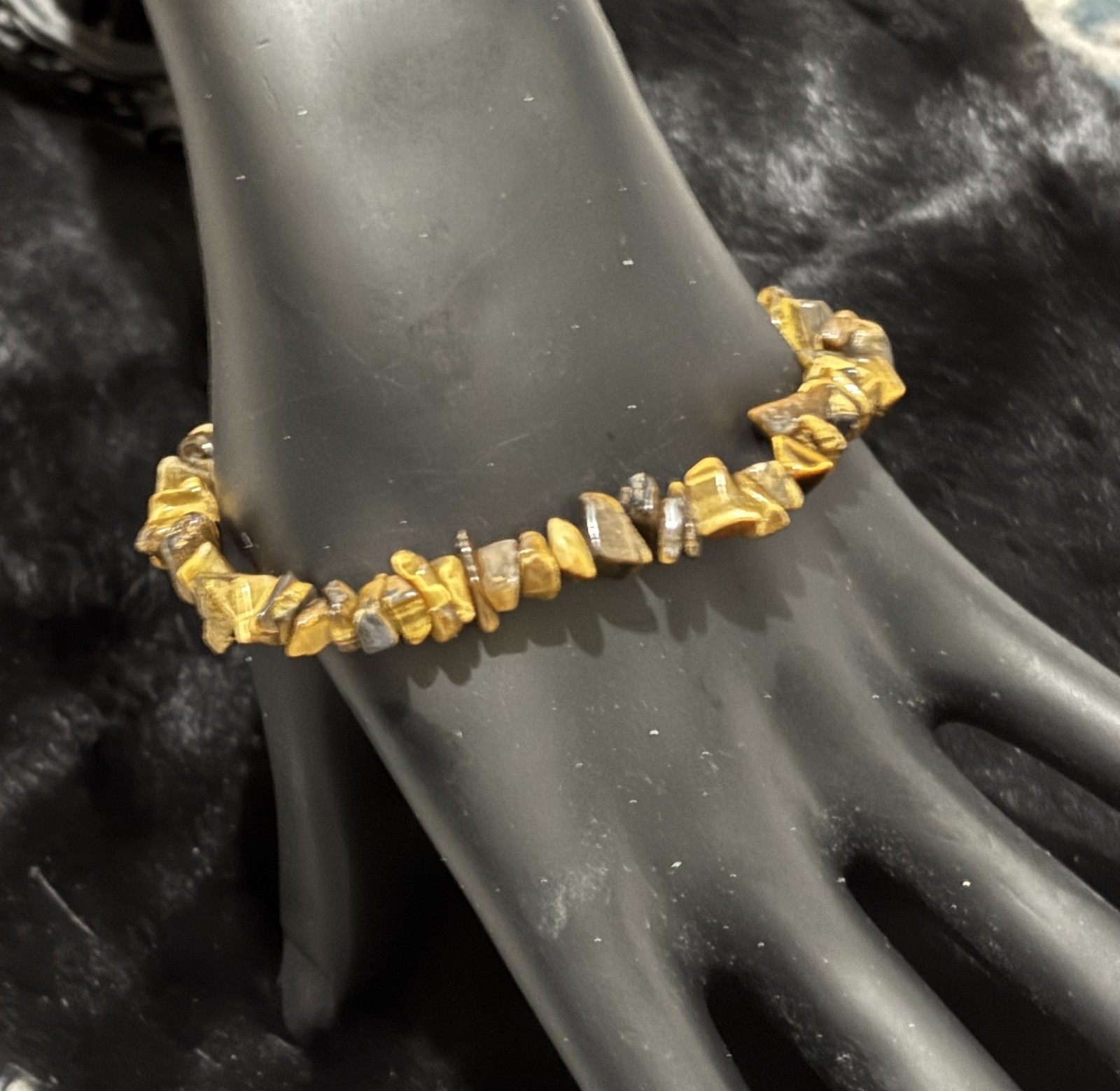 🟢 Tiger’s Eye Chip Stretch Bracelet – Natural Golden Brown Gemstone 7" Resting gallery