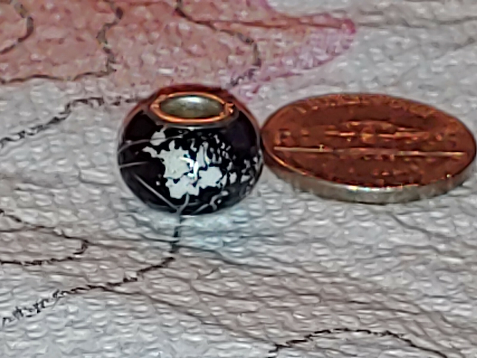 One Pretty Little Murano Glass Bead Blue Abstract Patterns No Brand Name gallery