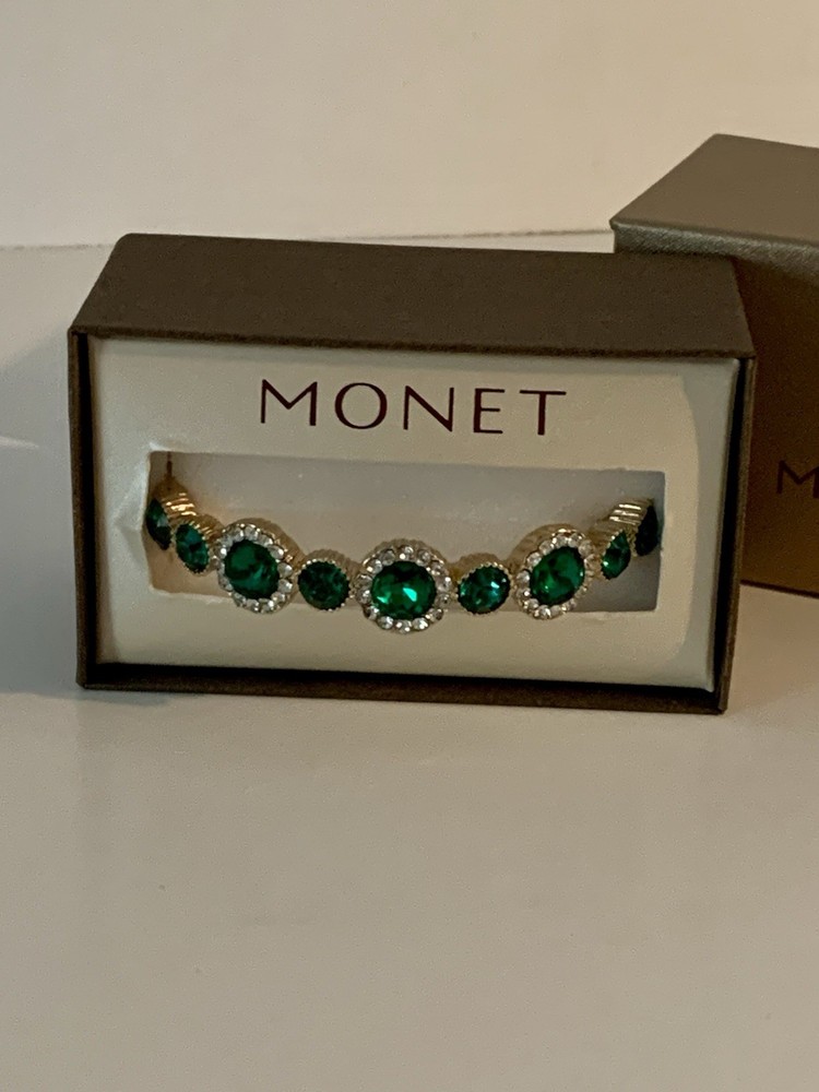 New Monet Halo Stretch Glass Round Green Bangle Bracelet Gift Boxed