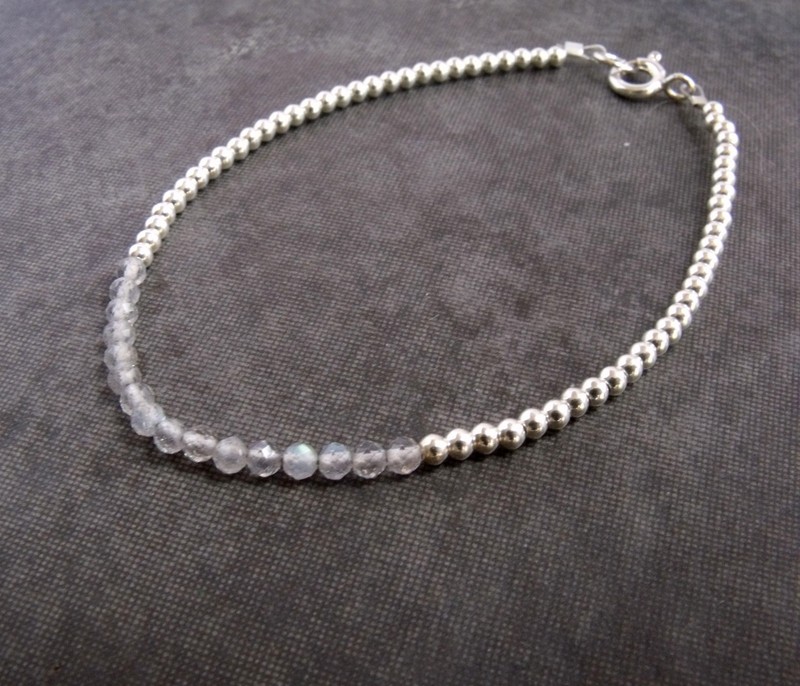GREY LABRADORITE GEMSTONE DAINTY 8ins STERLING SILVER BRACELET-FREE UK POSTAGE gallery