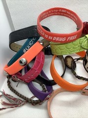 Bracelets 19 Pieces Miscellaneous Colors Styles lot